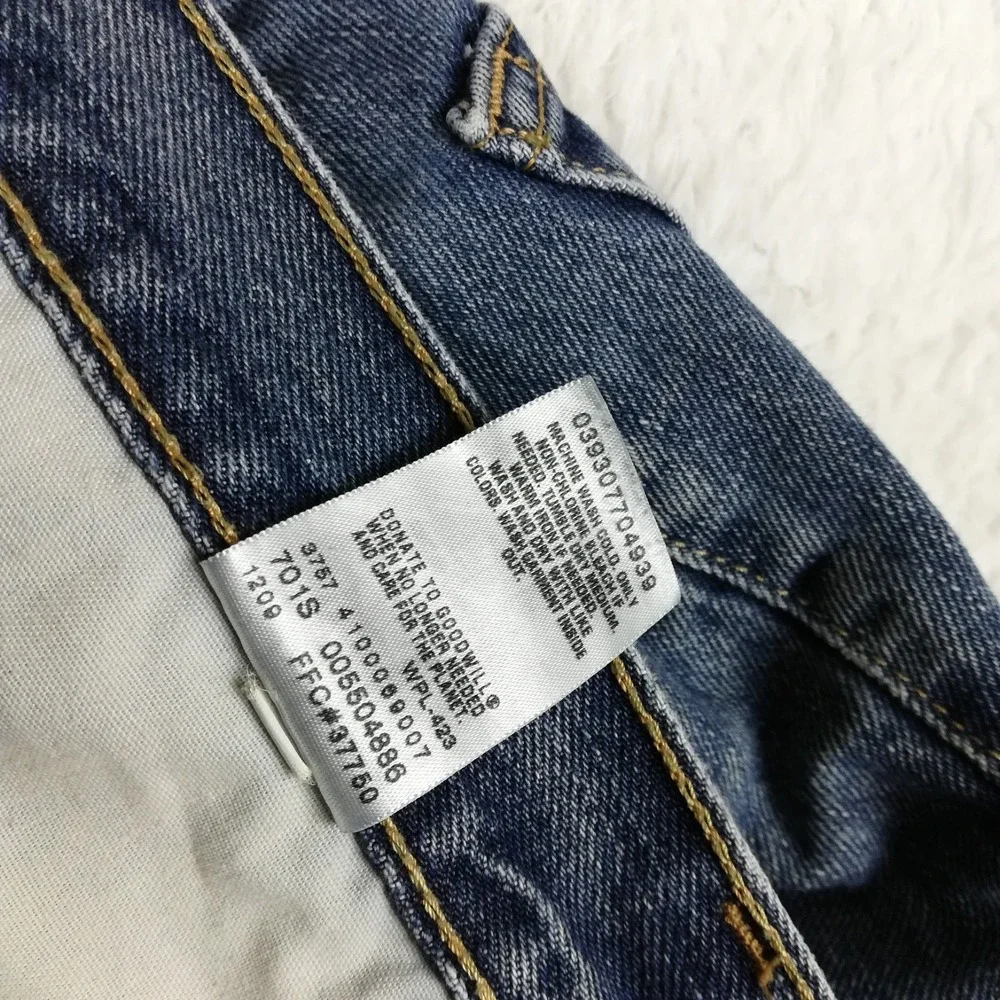 Levis levi mens